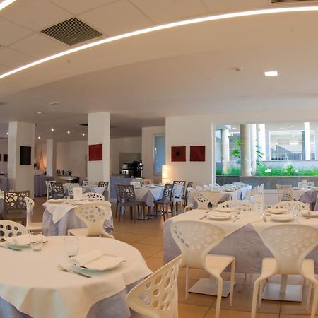Futura Club Spiagge Bianche Hotel Фонтане Бианче Екстериор снимка