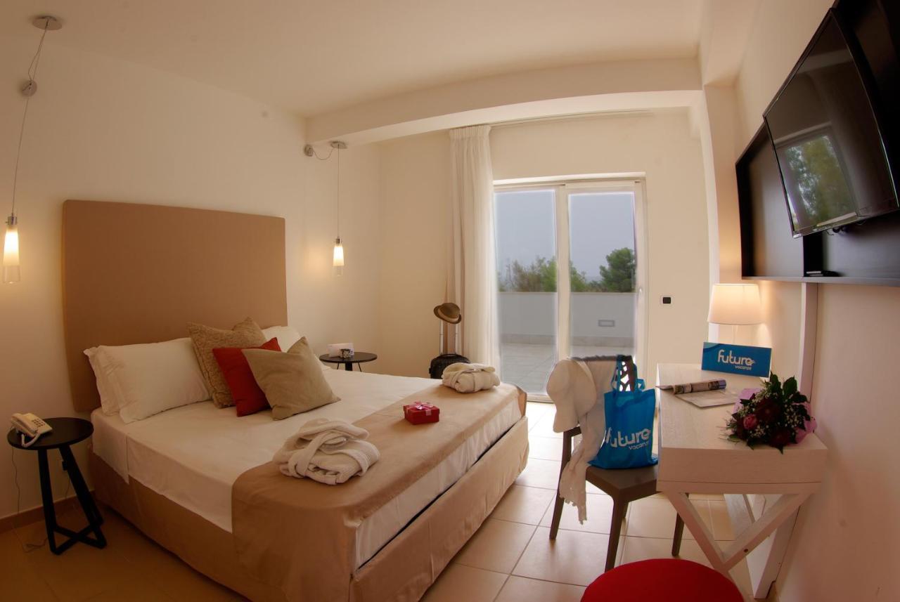 Futura Club Spiagge Bianche Hotel Фонтане Бианче Екстериор снимка