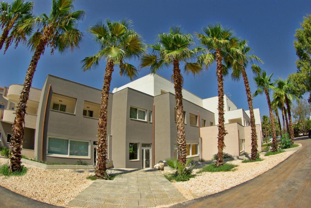 Futura Club Spiagge Bianche Hotel Фонтане Бианче Екстериор снимка